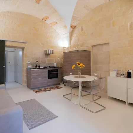 Dimora Barocca Apartment Irene Lecce Buitenkant foto