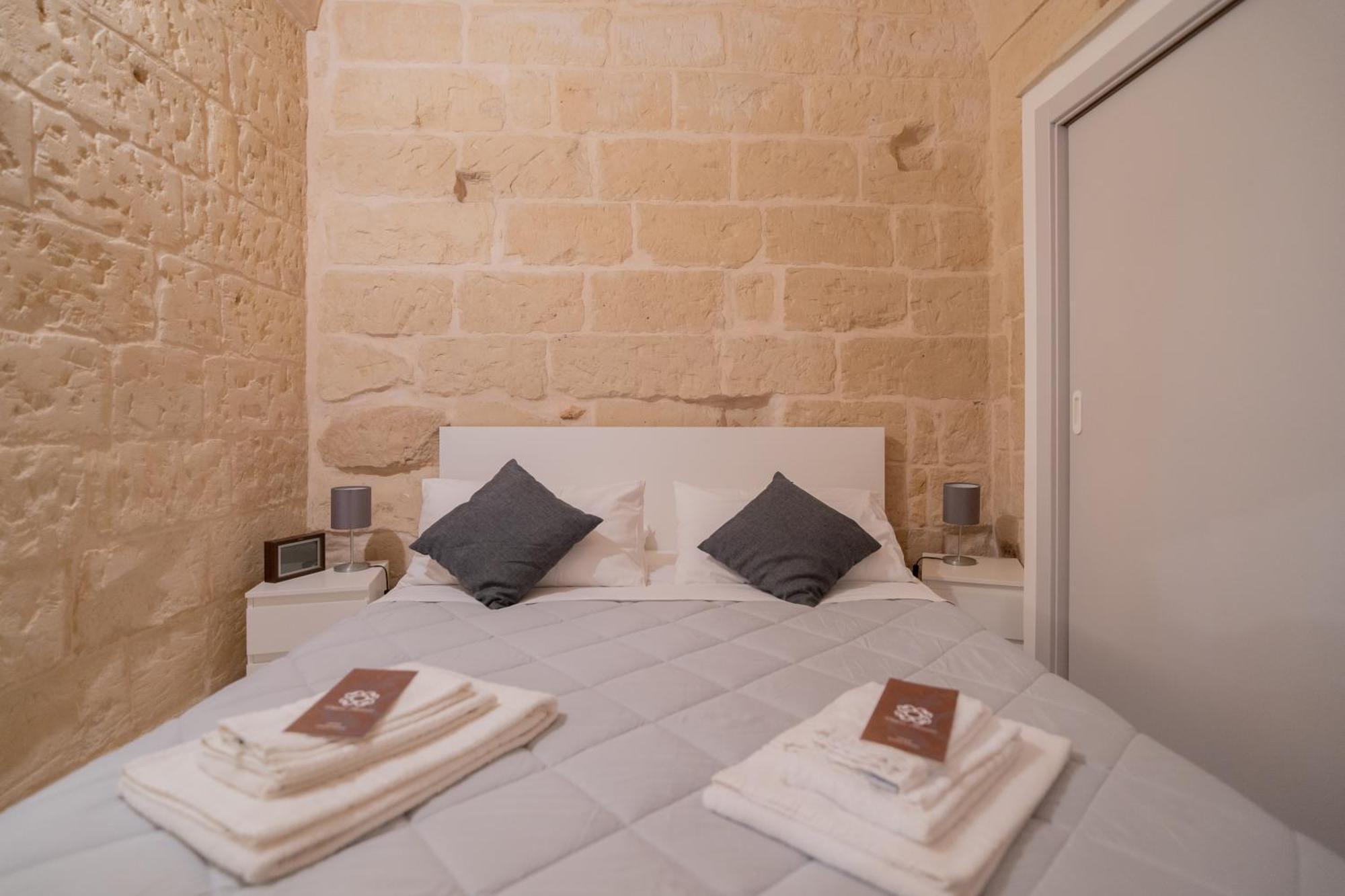 Dimora Barocca Irene Apartment